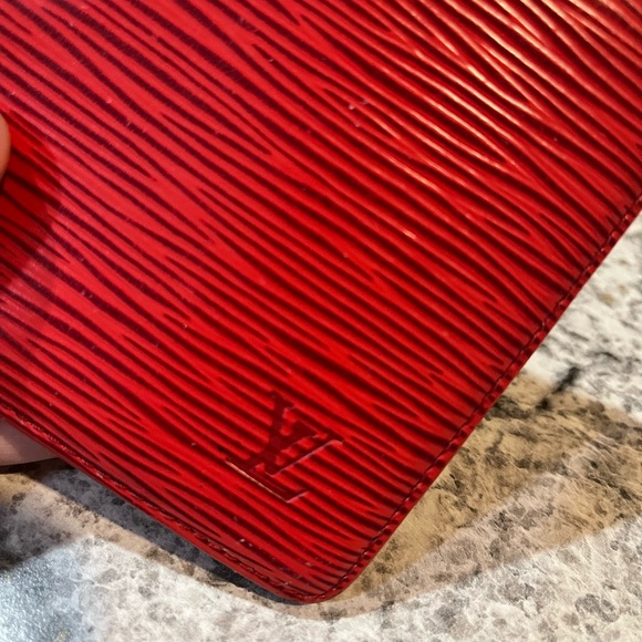🚨Low Start Louis Vuitton Res Epi Bifold Wallet - Picture 5 of 13